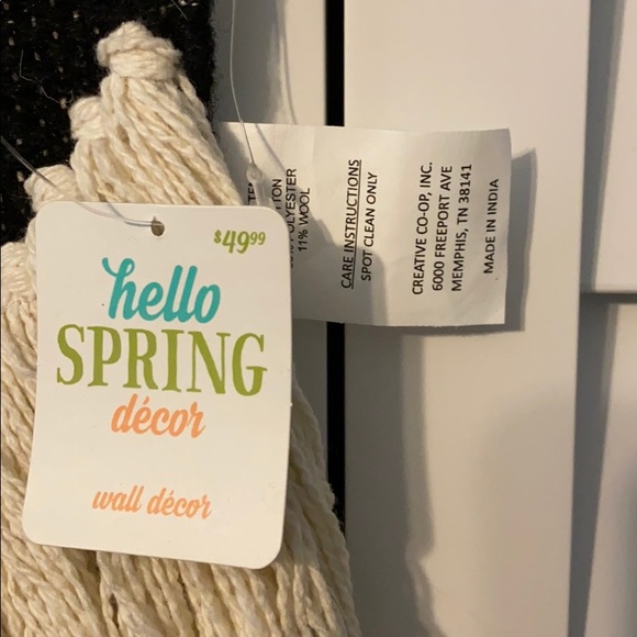 NWT WALL DECOR - Picture 2 of 2